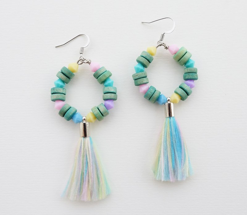 Mint wood earrings with pastel rainbow tassel - ต่างหู - วัสดุอื่นๆ สีเขียว