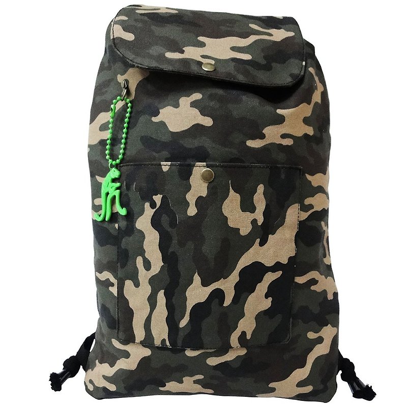 【Is Marvel】Waterproof wax camouflage backpack - กระเป๋าหูรูด - ผ้าฝ้าย/ผ้าลินิน สีเขียว