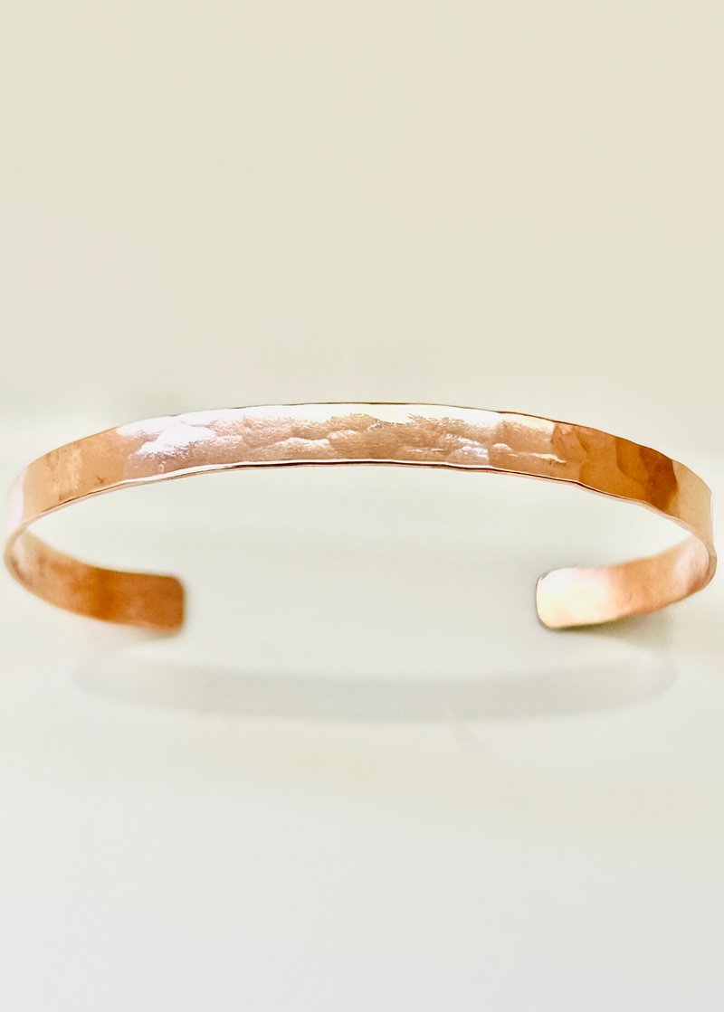 Copper bangle copper width0.5 hammer - Bracelets - Other Metals Pink