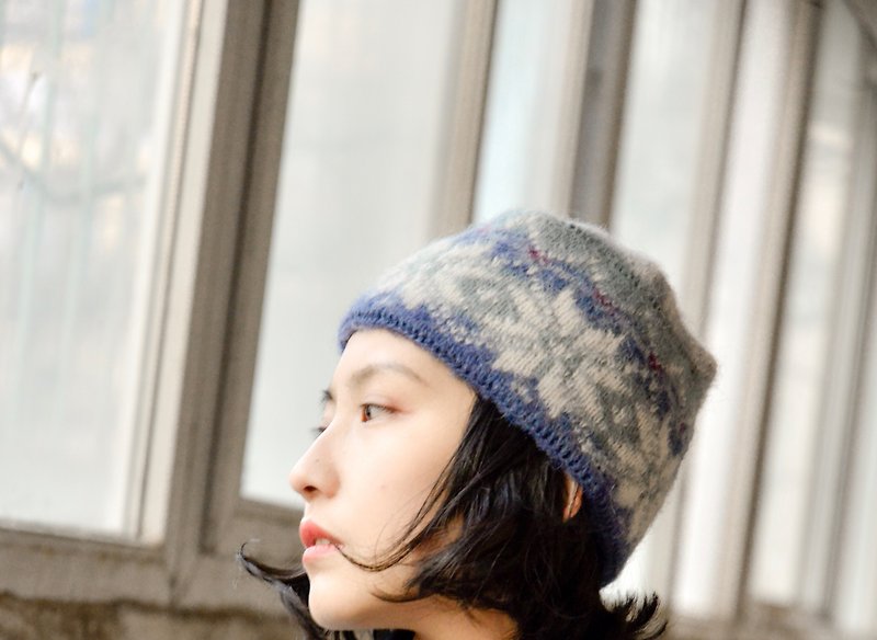 [Snow Queen] vintage hat - หมวก - ขนแกะ สีน้ำเงิน