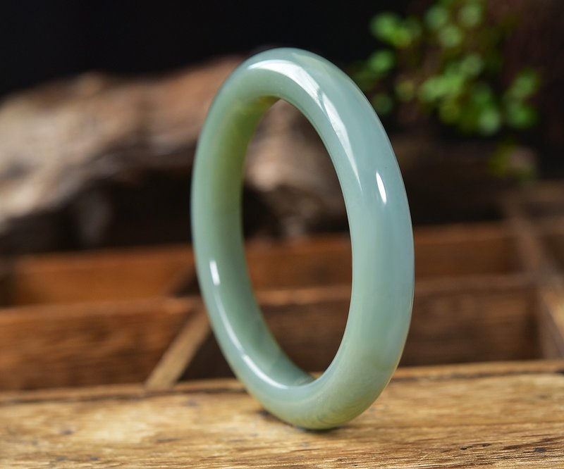 收藏級天然和田玉且末藍手鐲 圈口59.2mm 玉質細膩溫潤 手工打磨 - 手鍊/手環 - 玉石 