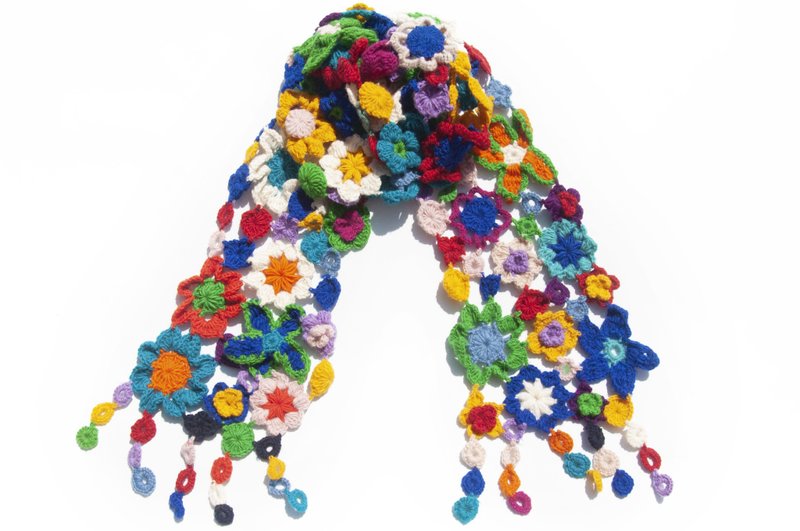 Hand-knitted wool scarf with flowers, crocheted silk scarf, crocheted scarf, hand-knitted silk scarf - born like summer flowers - ผ้าพันคอถัก - ขนแกะ หลากหลายสี