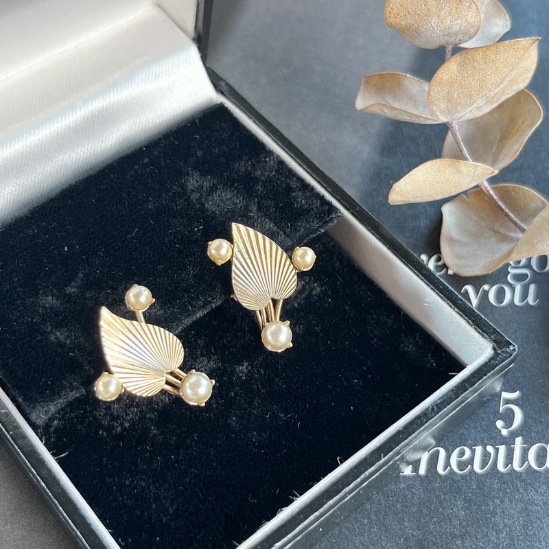 [KREMENTZ Pothos Pearl 14K gold-filled earrings] Vintage American antique jewelry and old jewelry - ต่างหู - วัสดุอื่นๆ 