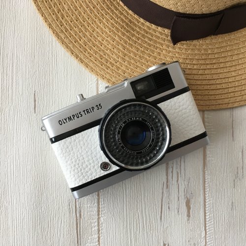 整備・試写済み 完動品】オリンパス TRIP35 フィルムカメラ | スノーホワイト【26-I】 - ショップ Contrail Camera  JAPAN カメラ・チェキ - Pinkoi