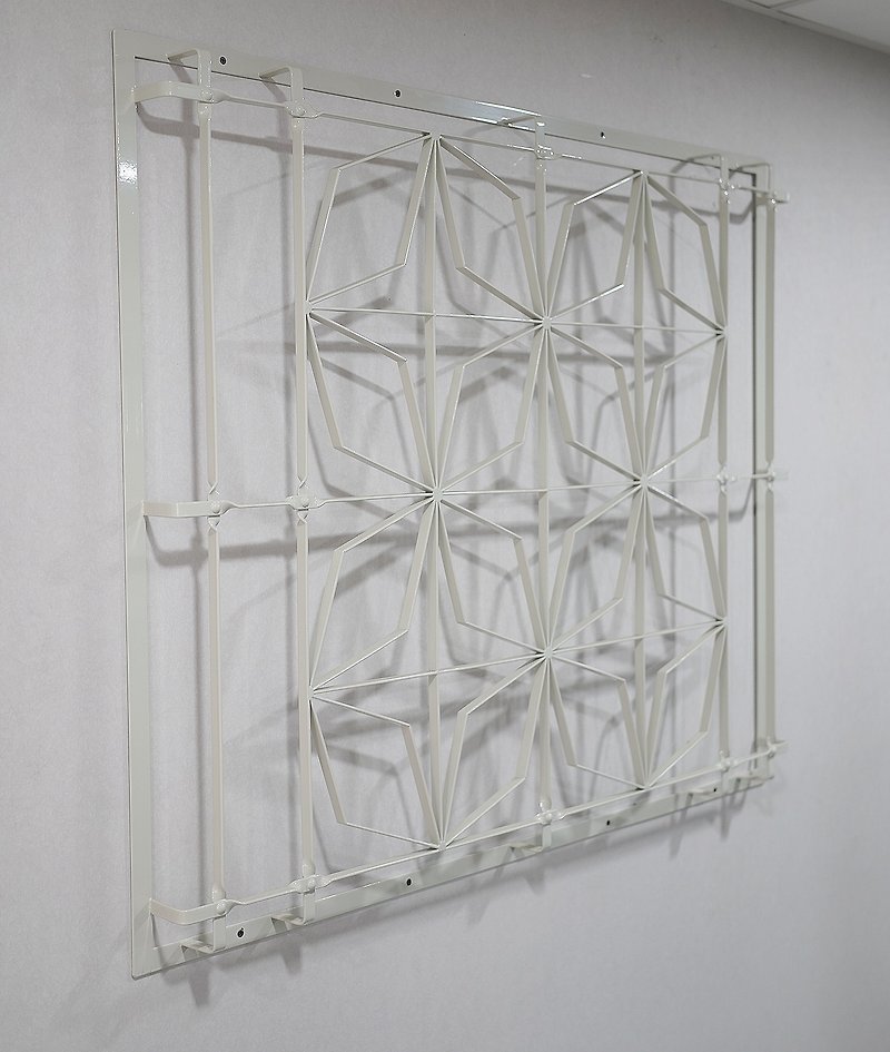 Retro-style handmade window grille iron style B* powder paint/can be matched with window screens and customized sizes - เฟอร์นิเจอร์อื่น ๆ - โลหะ 