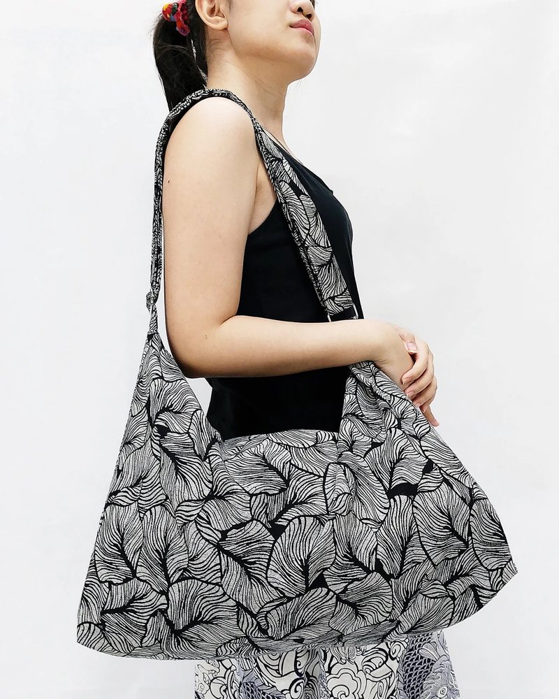 Thai Cotton Bag Women bag Shoulder bag Cross Body Bag leaf leaves Black - 其他 - 棉．麻 黑色