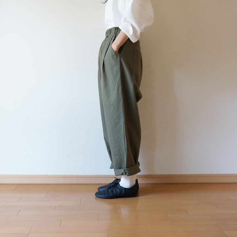 Cotton antique tuck pants KHAKI - กางเกงขายาว - ผ้าฝ้าย/ผ้าลินิน สีกากี