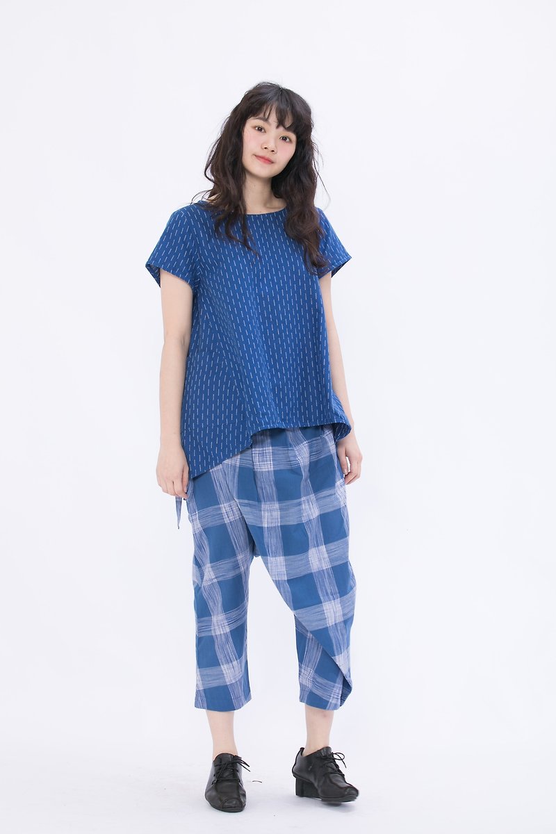 Hidden space pleated pants _ Fair trade - Women's Pants - Cotton & Hemp Blue