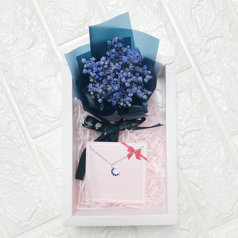 Christmas Box Dry Flower Set Necklace Birthday Gift Moon Blue - สร้อยติดคอ - โลหะ สีน้ำเงิน