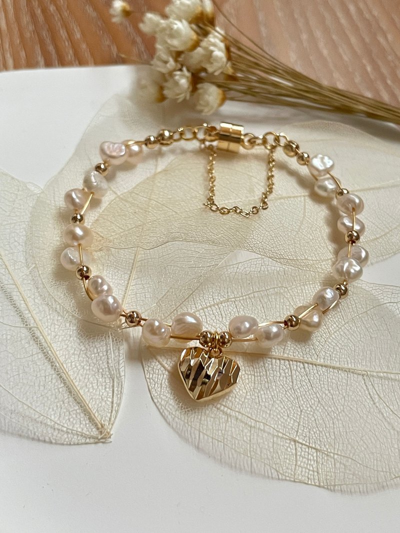 Natural freshwater pearl bracelet/pearl heart - Bracelets - Pearl 