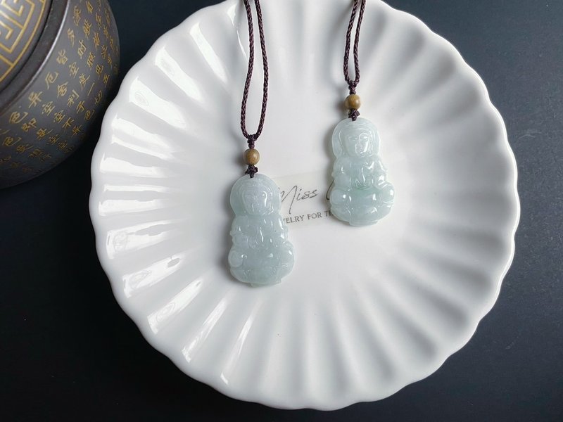 Natural Burmese Jade Jade Guanyin Bodhisattva Gift Jade Pendant Necklace Charm for Peace and Health - สร้อยคอ - หยก สีเขียว