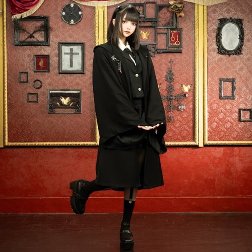 紫色の金色刺繍ケープコート 紫色の金色刺繍ケープコート