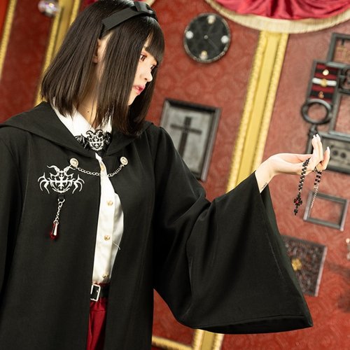 紫色の金色刺繍ケープコート 紫色の金色刺繍ケープコート