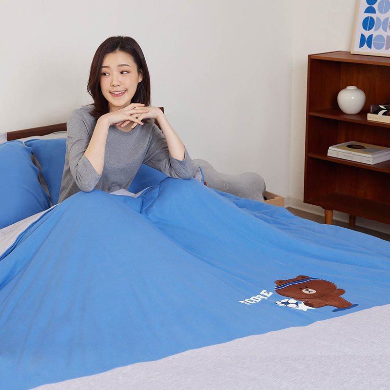 LINE FRIENDS | Xiong Da Football Single Four Seasons Quilt (4x5 feet) - Blankets & Throws - Cotton & Hemp Blue