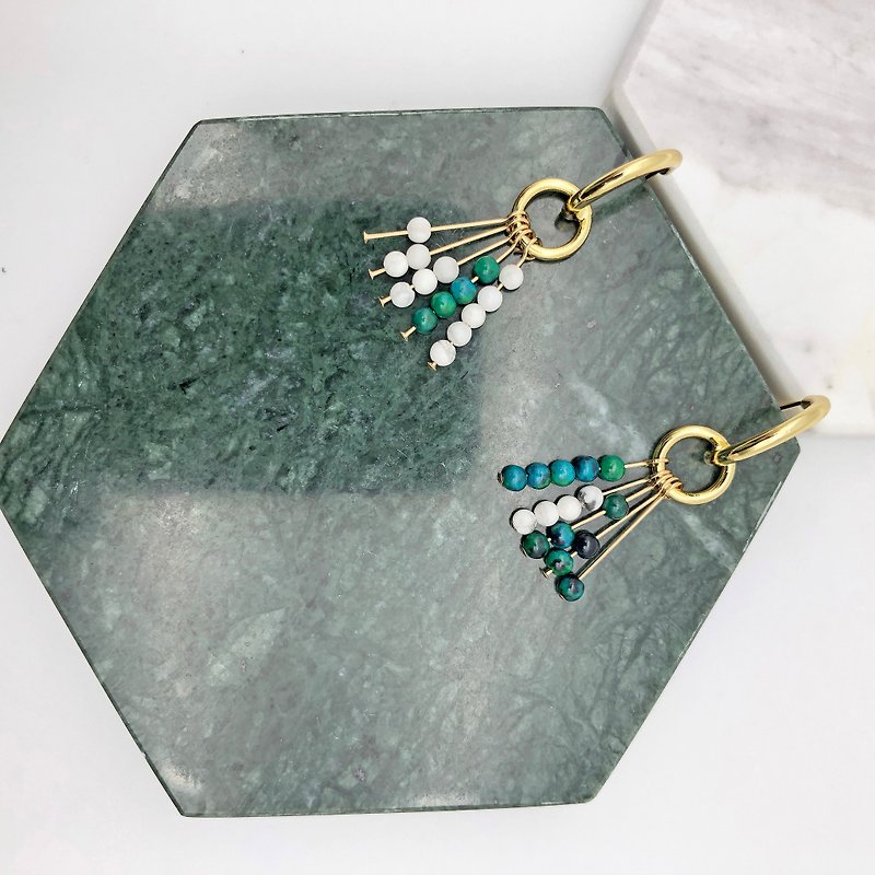 Cool Malachite& Magnesite 14kgf Earrings【Lucky No. 5 Earrings】Mothers Day Gift - ต่างหู - ไข่มุก ขาว