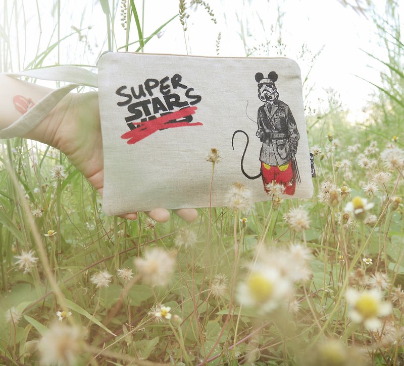กระเป๋าทรงคลัช ไซส์ M ผ้าลินิน / ลาย Super Stars - กล่องดินสอ/ถุงดินสอ - ลินิน สีกากี