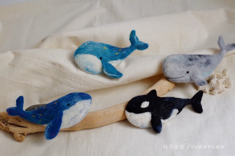 Marine whale pin - Brooches - Wool Blue