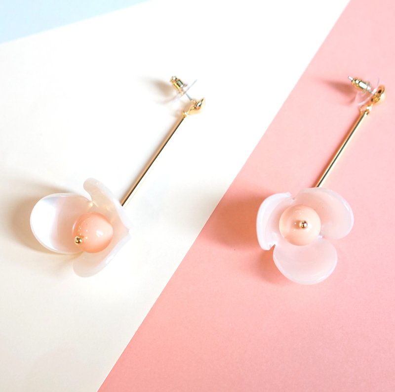 Little nb flower earrings - Earrings & Clip-ons - Other Materials Pink