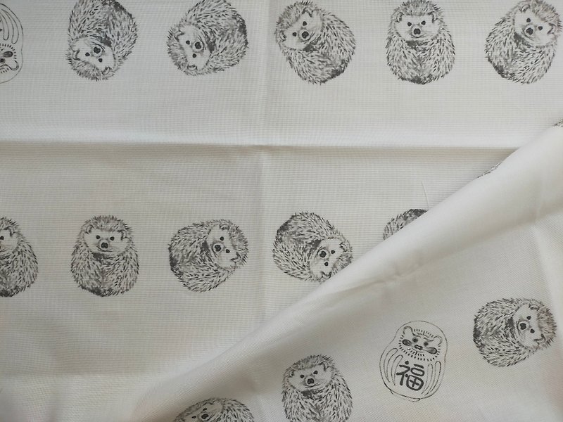 Fabric / hedgehog pattern / width 110cm x 100cm~ - อื่นๆ - ผ้าฝ้าย/ผ้าลินิน 