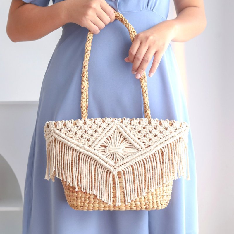 กระเป๋า Macrame Tote กระเป๋าสาน กระเป๋าทำมือ กระเป๋าถือผู้หญิง ทะเล พักร้อน - กระเป๋าถือ - วัสดุอื่นๆ สีนำ้ตาล