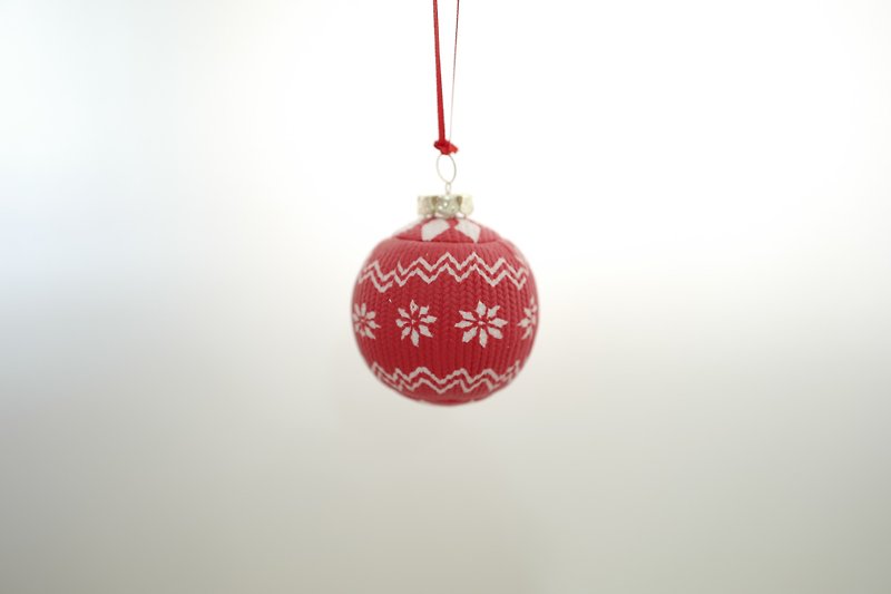Christmas ball pendant - พวงกุญแจ - ดินเผา สีแดง