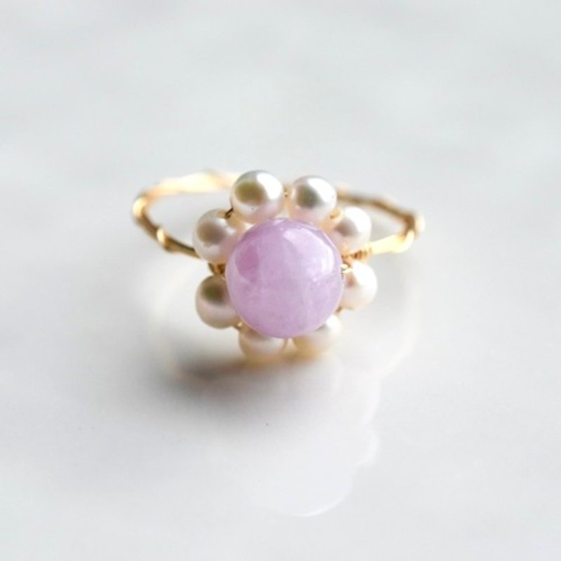 Kunzite round 6mm, freshwater pearl white, flower motif/gold ring - General Rings - Gemstone 