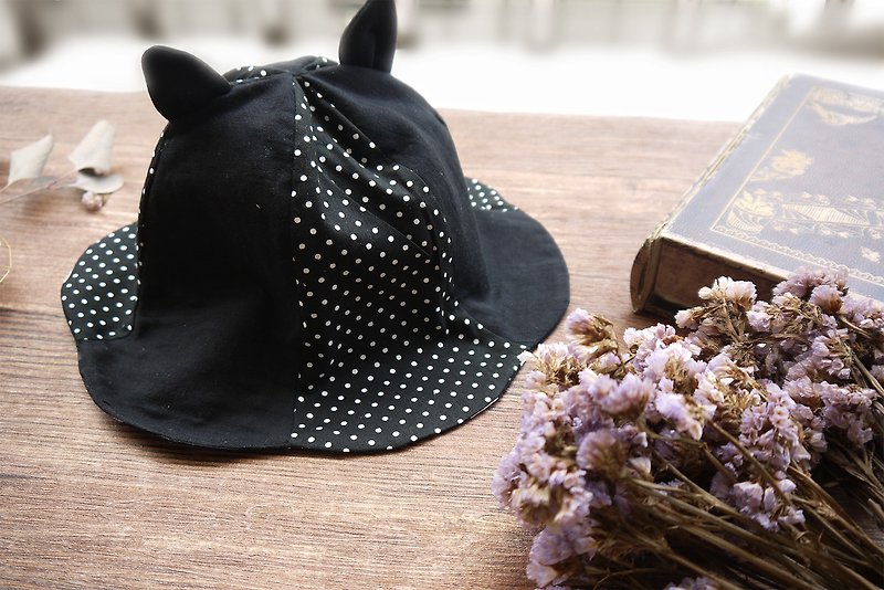 DOMOMO (Elegant Black) Animal Ear Baby Double Sided Sunshade Hat Fisherman Hat Parent-child Hat - หมวกเด็ก - ผ้าฝ้าย/ผ้าลินิน สีดำ