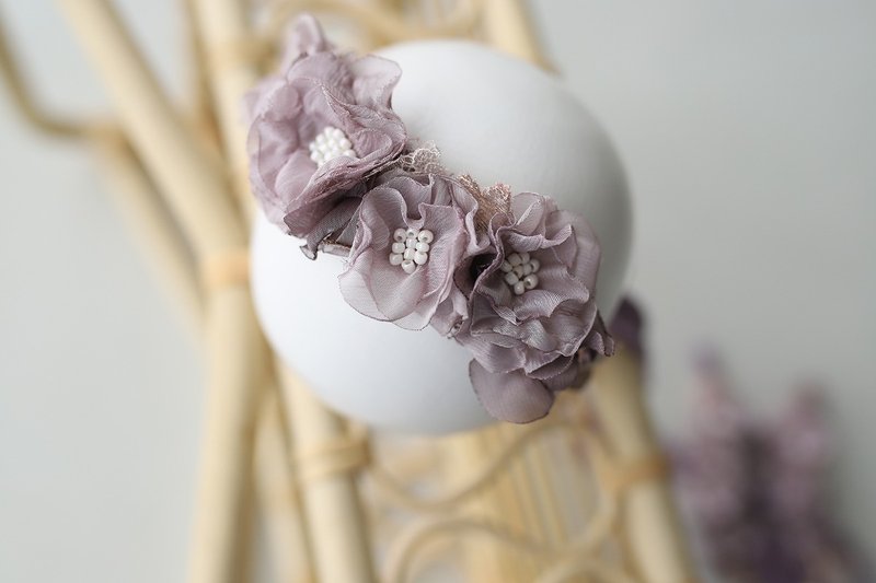 Purple headband with lace for newborn girls:the perfect outfit for a little girl - เครื่องประดับ - โลหะ สีม่วง