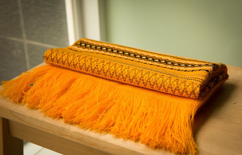 South American Indian handmade shawl - ผ้าพันคอถัก - วัสดุอื่นๆ 