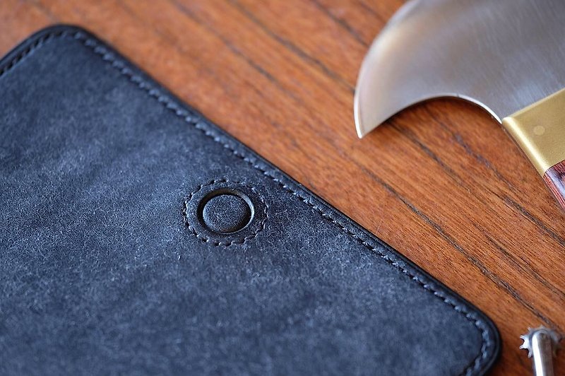 Mildy Hands-iPhone Case (Italian Pueblo Cow Leather) - กระเป๋าสตางค์ - หนังแท้ สีน้ำเงิน