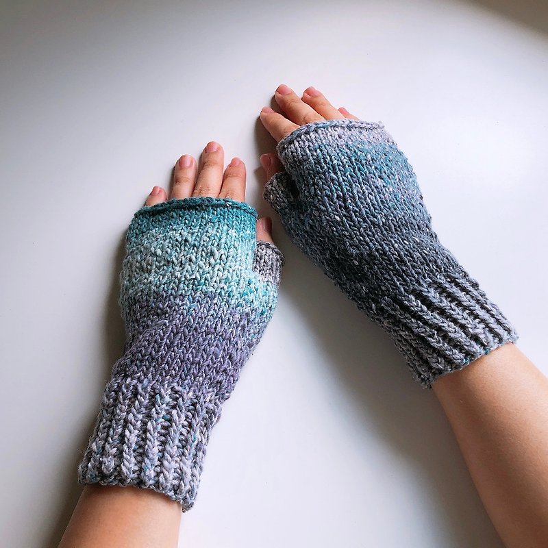 Xiao fabric - hand-woven grading mitt - Danquan stone - Gloves & Mittens - Polyester Blue