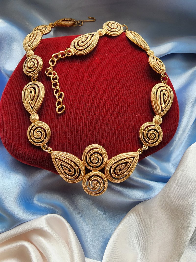 アメリカンウエスタンアンティークジュエリー/AVONゴールドロープスパイラル幾何学的な洋ナシ形のサークルモダンネックレス/ヴィンテージジュエリー - チョーカー - 金属 