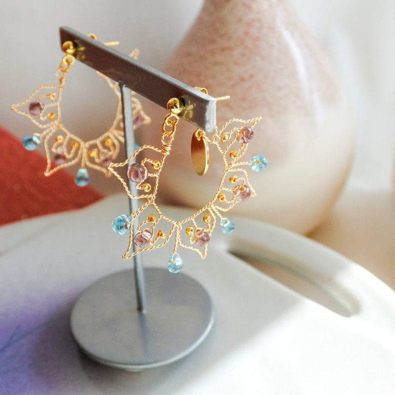 Iroka (Reimei) wire accessory - 耳環/耳夾/耳骨夾 - 其他金屬 金色