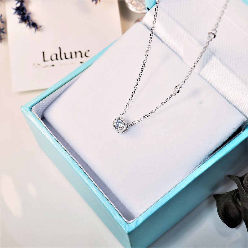 ||Willpower consciousness||Single round bezel set 925 sterling silver clavicle chain April birthstone white crystal diamond - Collar Necklaces - Sterling Silver Silver