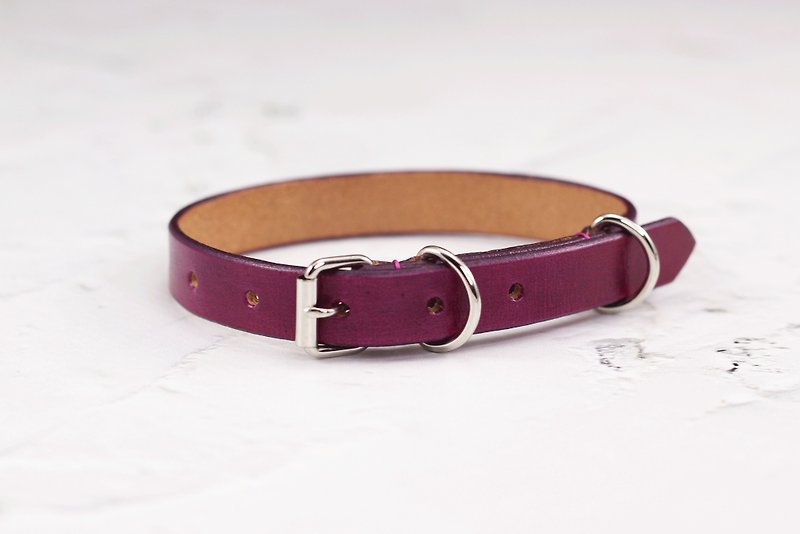 Leather collar for small dog, puppy, cat. Quality pet collar. Free personalized