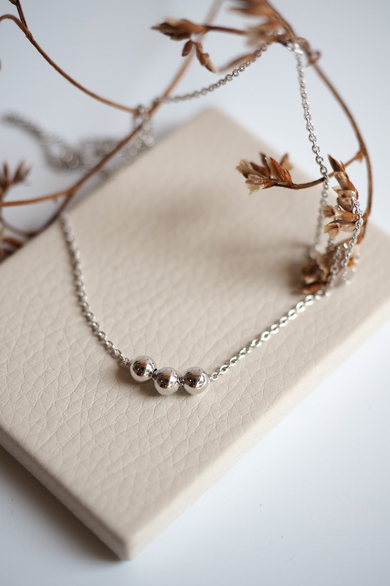 Silver triple floating silver bead necklace #N7006WG - สร้อยคอ - เงินแท้ สีเงิน