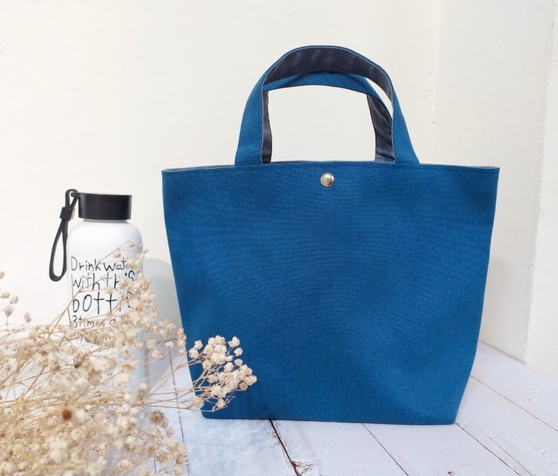 Jiajiajiu M series tote bag / canvas shoulder bag / handmade canvas bag / deep sea blue / out of print - กระเป๋าถือ - ผ้าฝ้าย/ผ้าลินิน สีน้ำเงิน