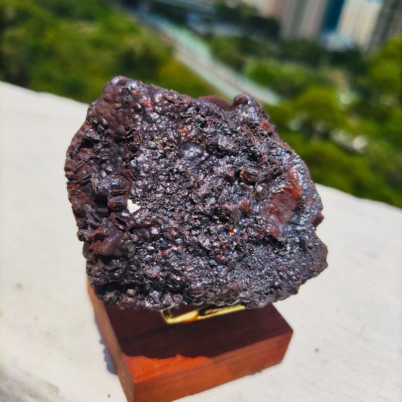 頂級 一粒黑方解膽力泥活石 招財 人緣 升運 愛情 冥想 改善氣場 - 擺飾/家飾品 - 貴金屬 黑色