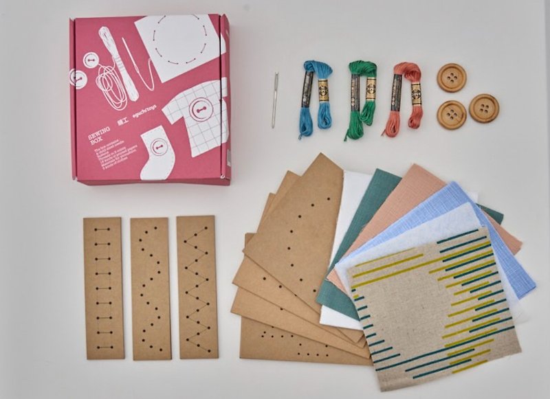 Montessori Sewing Kit - Wood, Bamboo & Paper - Paper 