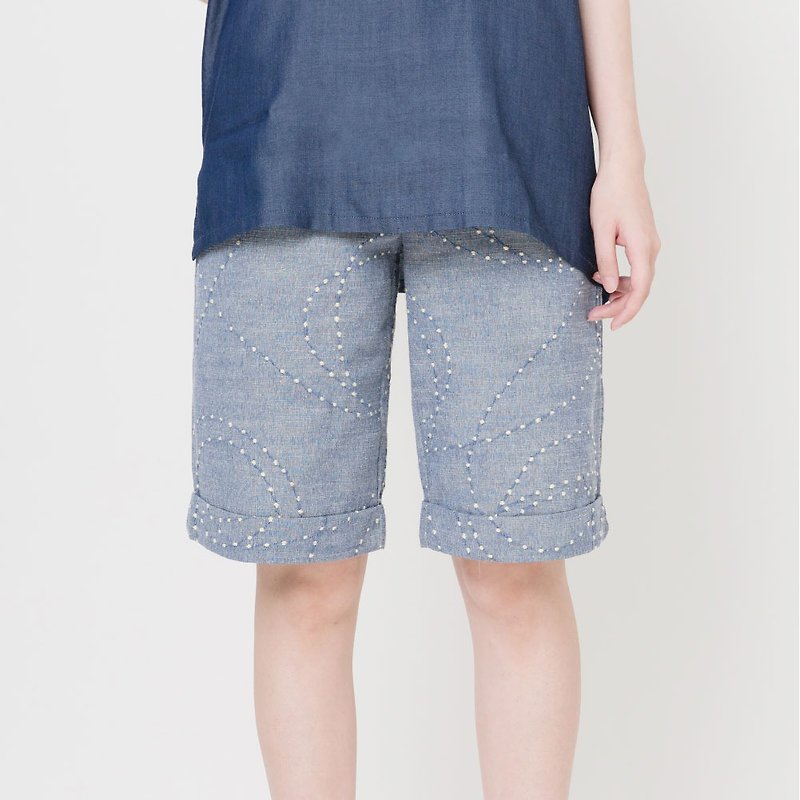 Embroidered denim pants (grey blue) - Women's Shorts - Cotton & Hemp Blue