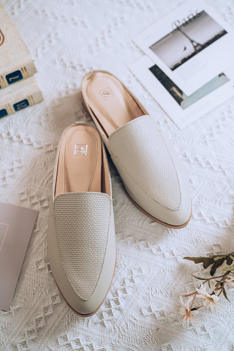 The main star of the new product [Ivy] leather woven Muller shoes_off-white | hand-made | MIT large size - รองเท้าแตะ - หนังแท้ 
