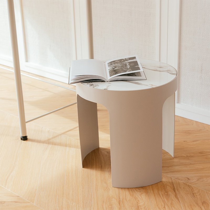 Flowing clouds and flowing water round side table (large/small) - เฟอร์นิเจอร์อื่น ๆ - วัสดุอื่นๆ 