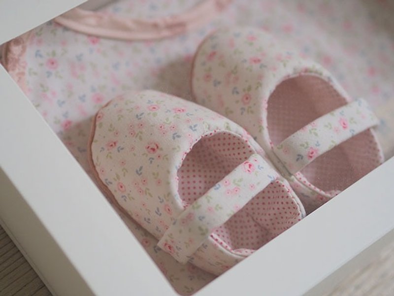 Nordic pale pink floral gift · births three groups - Baby Gift Sets - Other Materials 
