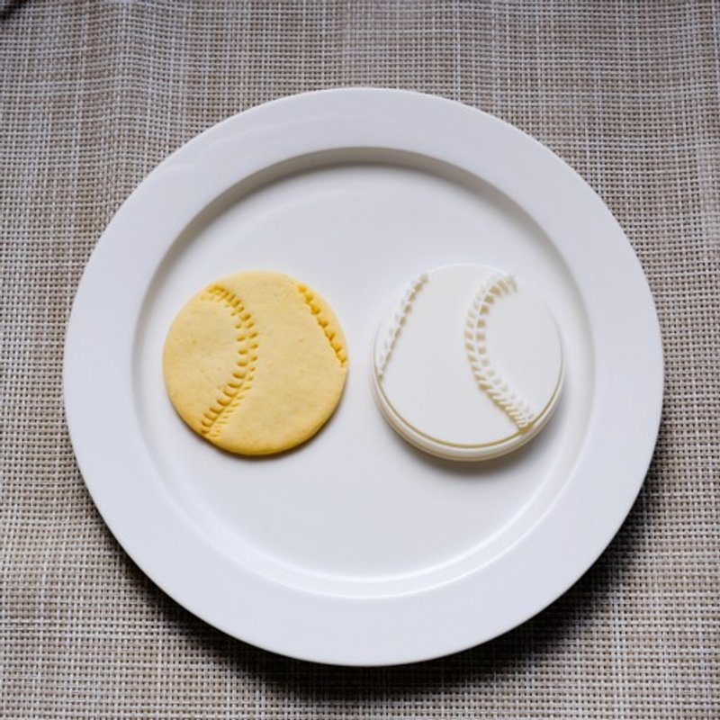 Baseball ball (cookie cutter/cookie mold) - Cookware - Wood 