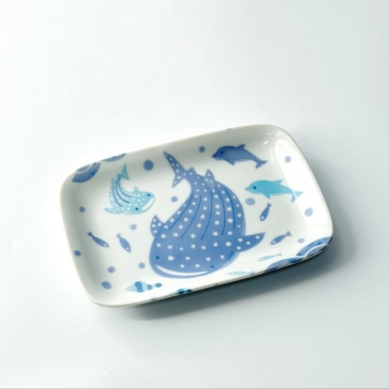 [Ready Stock] Whale Shark Long Plate Made in Japan - จานและถาด - ดินเผา สีน้ำเงิน
