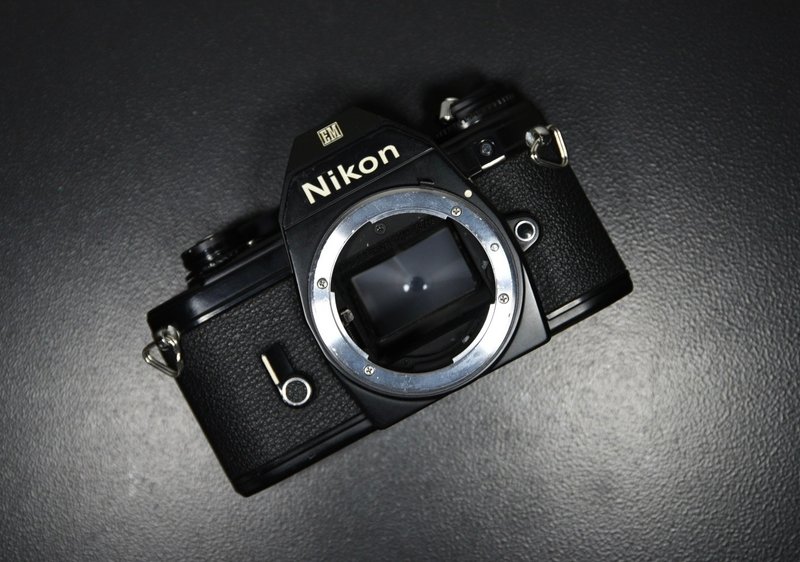 【經典古物】尼康 NIKON EM 黑機 單反 手動對焦 底片單眼相機 - 相機/拍立得/底片相機 - 其他材質 