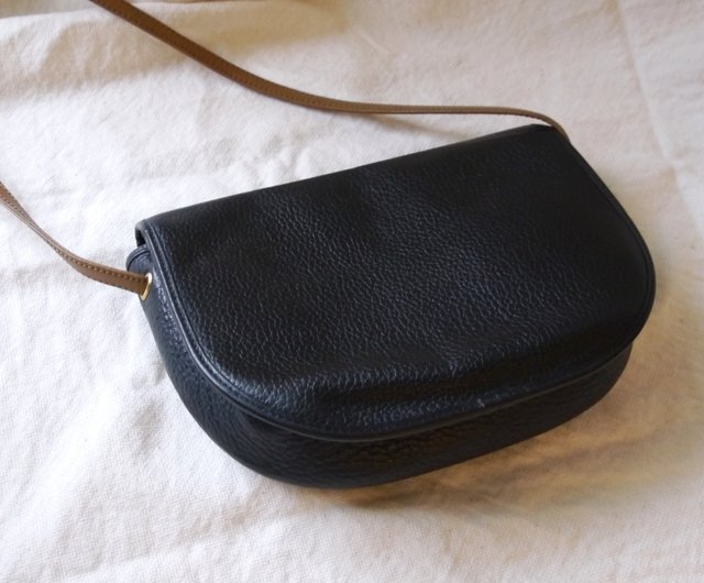 FOAK vintage Christian Dior 70s black leather shoulder bag - Shop  foakvintage Messenger Bags & Sling Bags - Pinkoi