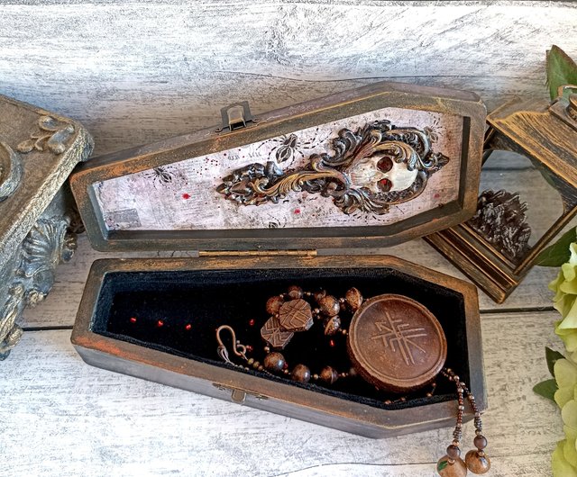 Jewelry box in Miniature coffin style, Jewelbox - coffin, Diorama