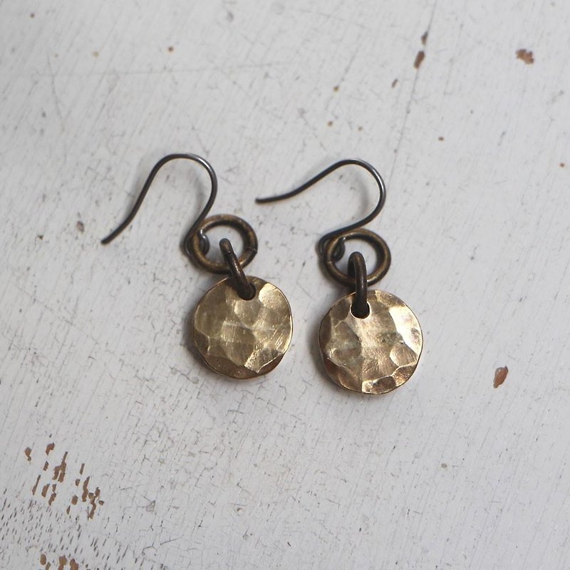 真鍮ピアス 凹凸 - 耳環/耳夾 - 其他金屬 金色