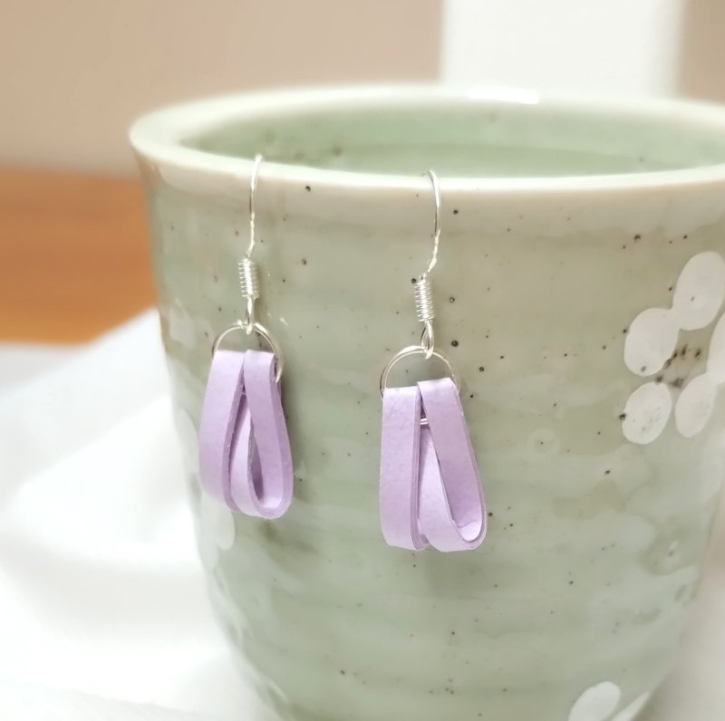 衍紙 捲紙 紙工藝 紙珠寶 手作飾品--纏繞/粉紫色 paper earring - 耳環/耳夾/耳骨夾 - 紙 紫色